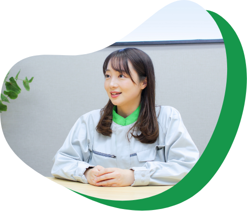 社員紹介一人目、事務系営業のODAの業務中の姿の写真