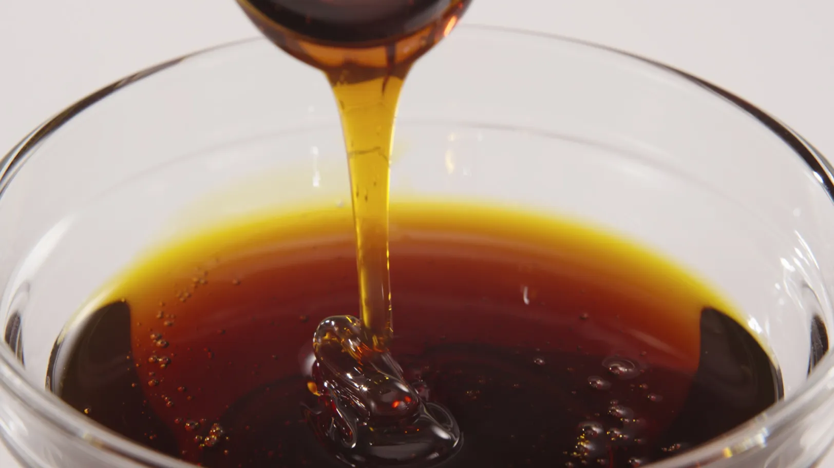 副産物であるレシチン、トコフェロールについて紹介する動画