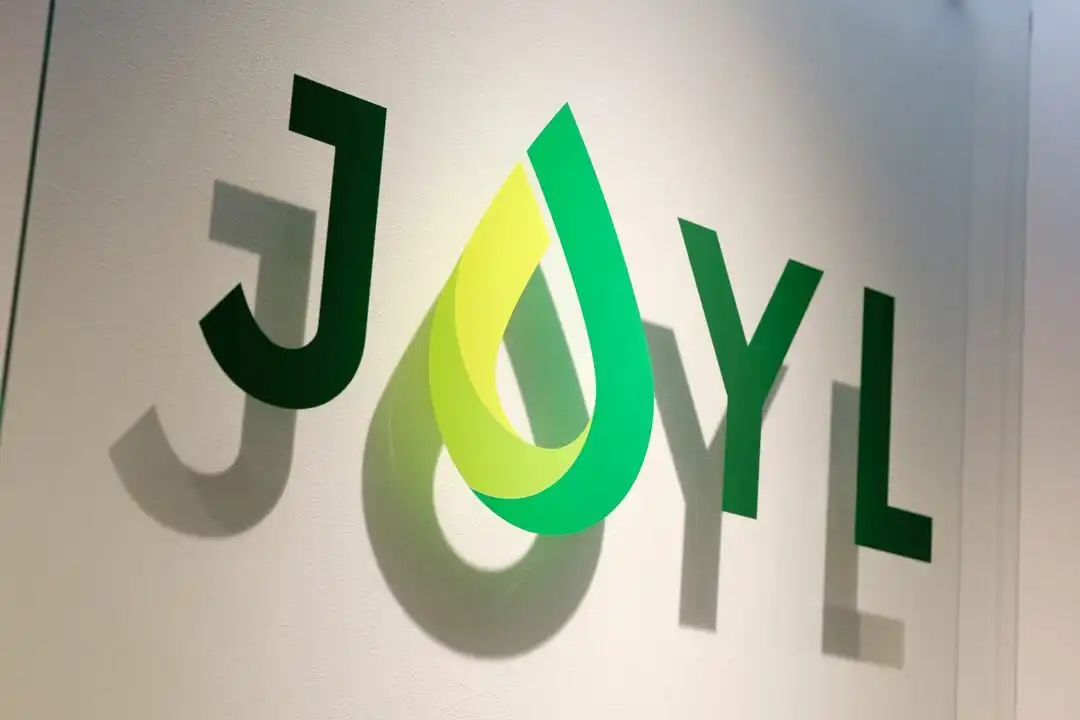 「JOYL(ジェイオイル)」ブランドロゴの画像