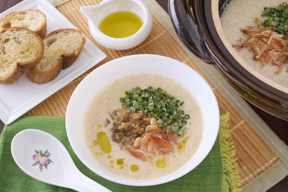 いつものごま豆乳鍋で!シェントウジャン風 バケット添え