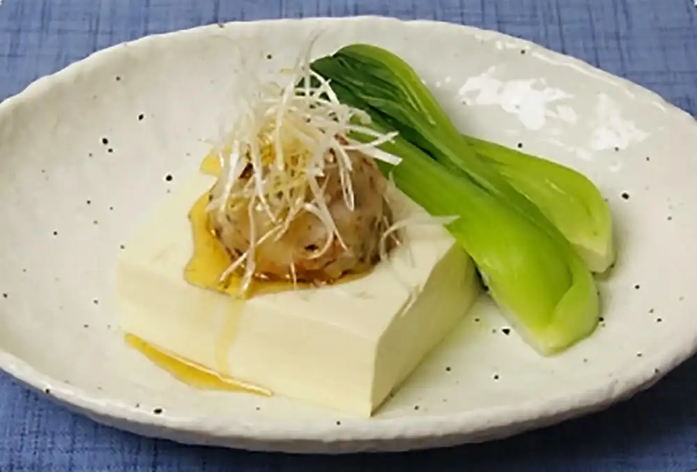 豆腐とえびの蒸しものアツアツごま油かけ