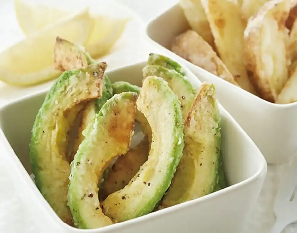 アボカドのから揚げとポテトフライ