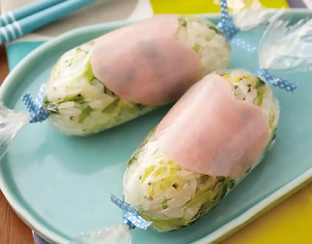 レモンと豆苗のスティックオイルおにぎり