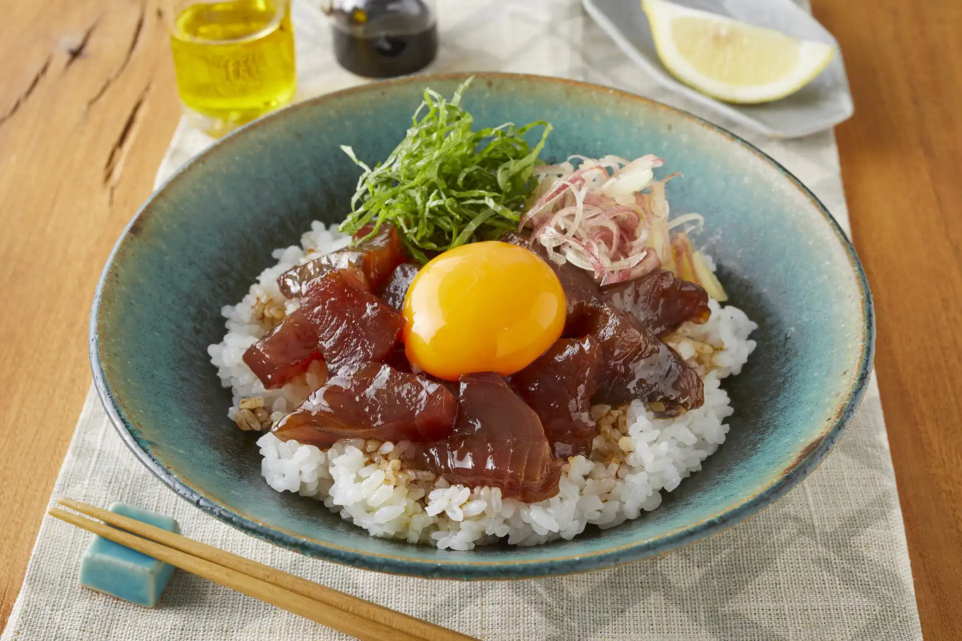 かつおのオリーブオイル漬け丼